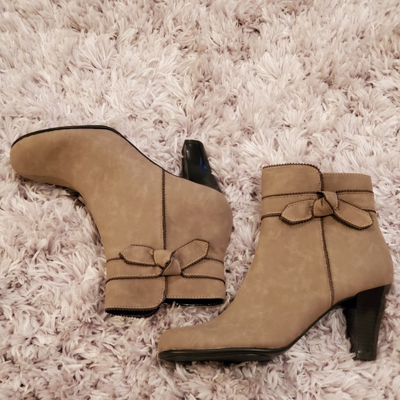 Aerosoles - Light Tan Vegan Suede Boots, Size 10 - Picture 2 of 5
